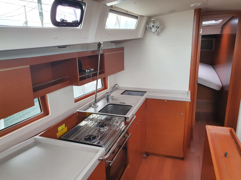 Photo #8 - Oceanis 46.1 (Alice) in Cannigione - 8627