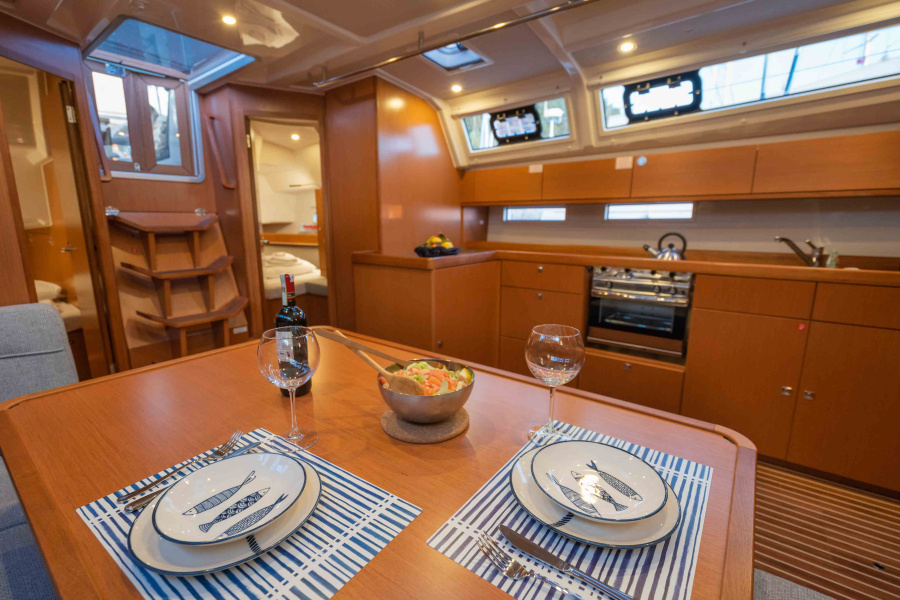 Photo #9 - Bavaria 46 Cruiser (Classy) en Marmaris - 13947