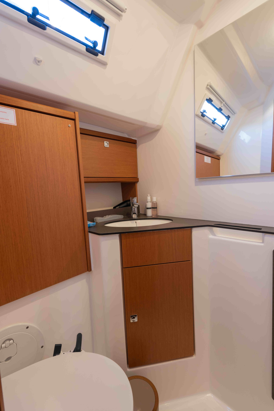 Photo #14 - Bavaria 46 Cruiser (Classy) en Marmaris - 13947
