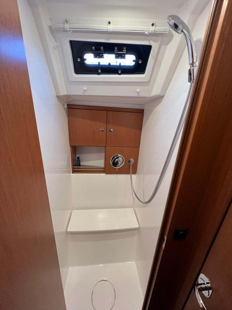 Photo #13 - Bavaria 46 Cruiser (Classy) en Marmaris - 13947