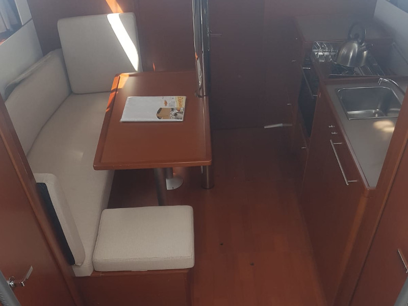 Photo #5 - Oceanis 38.1 (Matilde) en Scarlino - 23311
