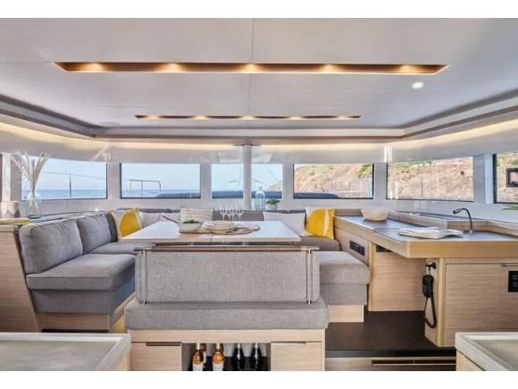 Lagoon 51- 6 cab (ZARATHUSTRA) Interior image - 1