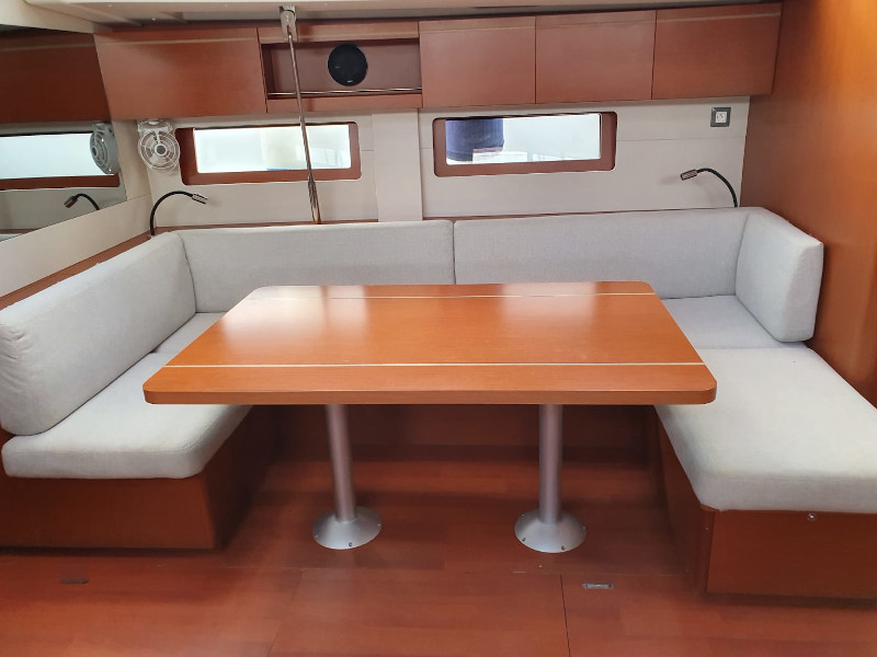 Photo #8 - Oceanis 51.1 (Belle) en Cannigione - 8620
