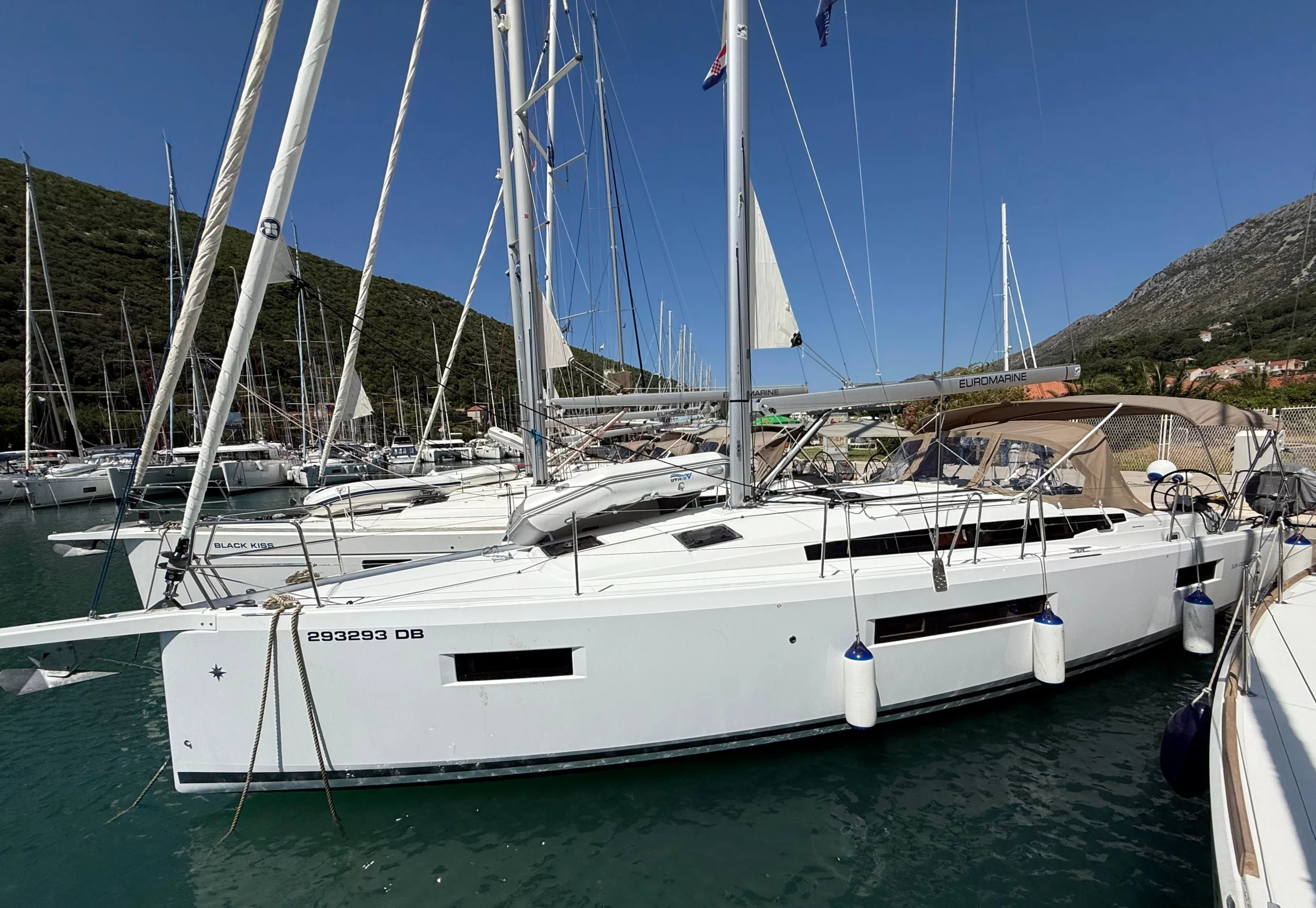Sun Odyssey 410 (Sunset Kiss)  - 6