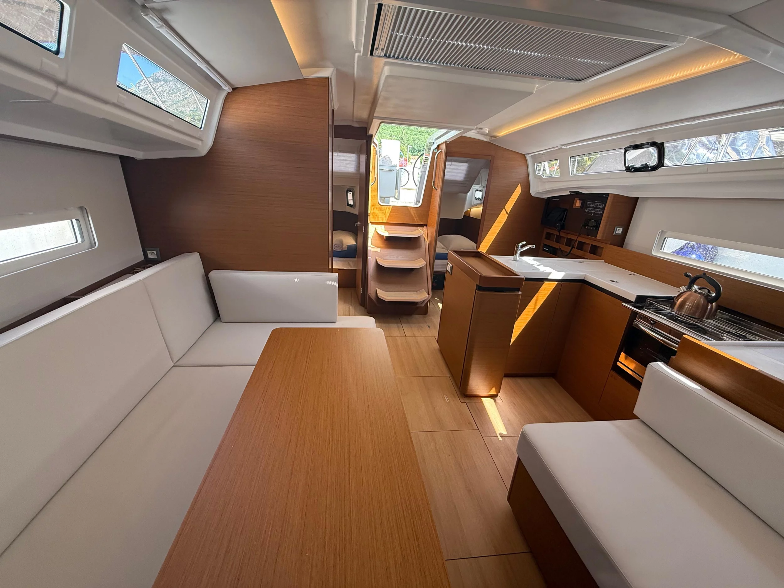 Sun Odyssey 410 (Sunset Kiss)  - 10