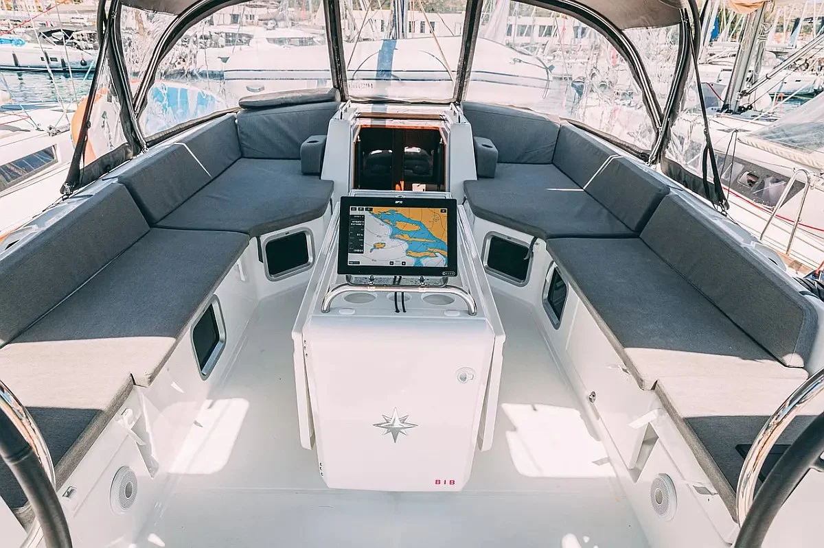 JEANNEAU YACHT 54 (YELMO)  - 9