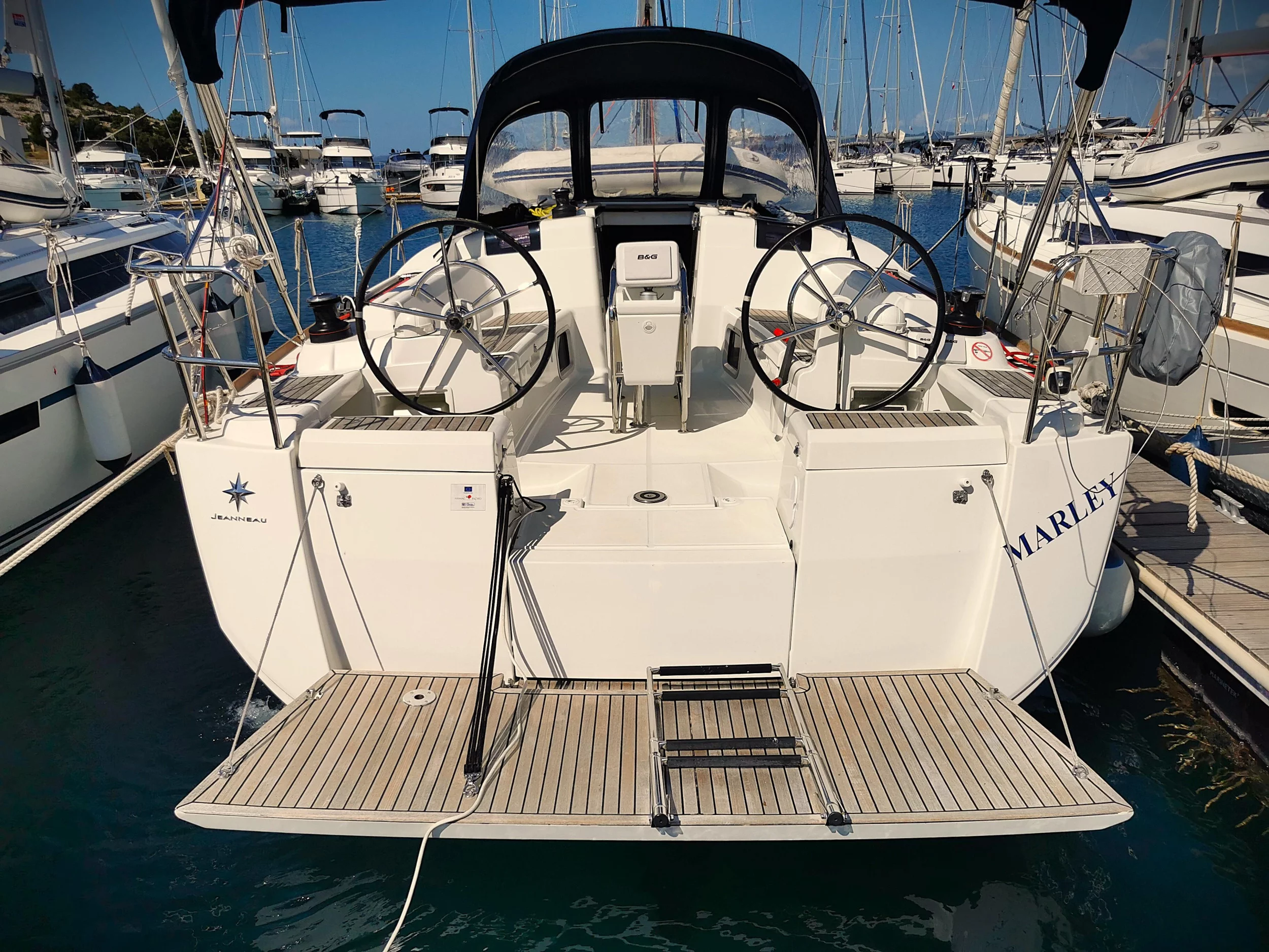 Sun Odyssey 419 (Marley) Main image - 0