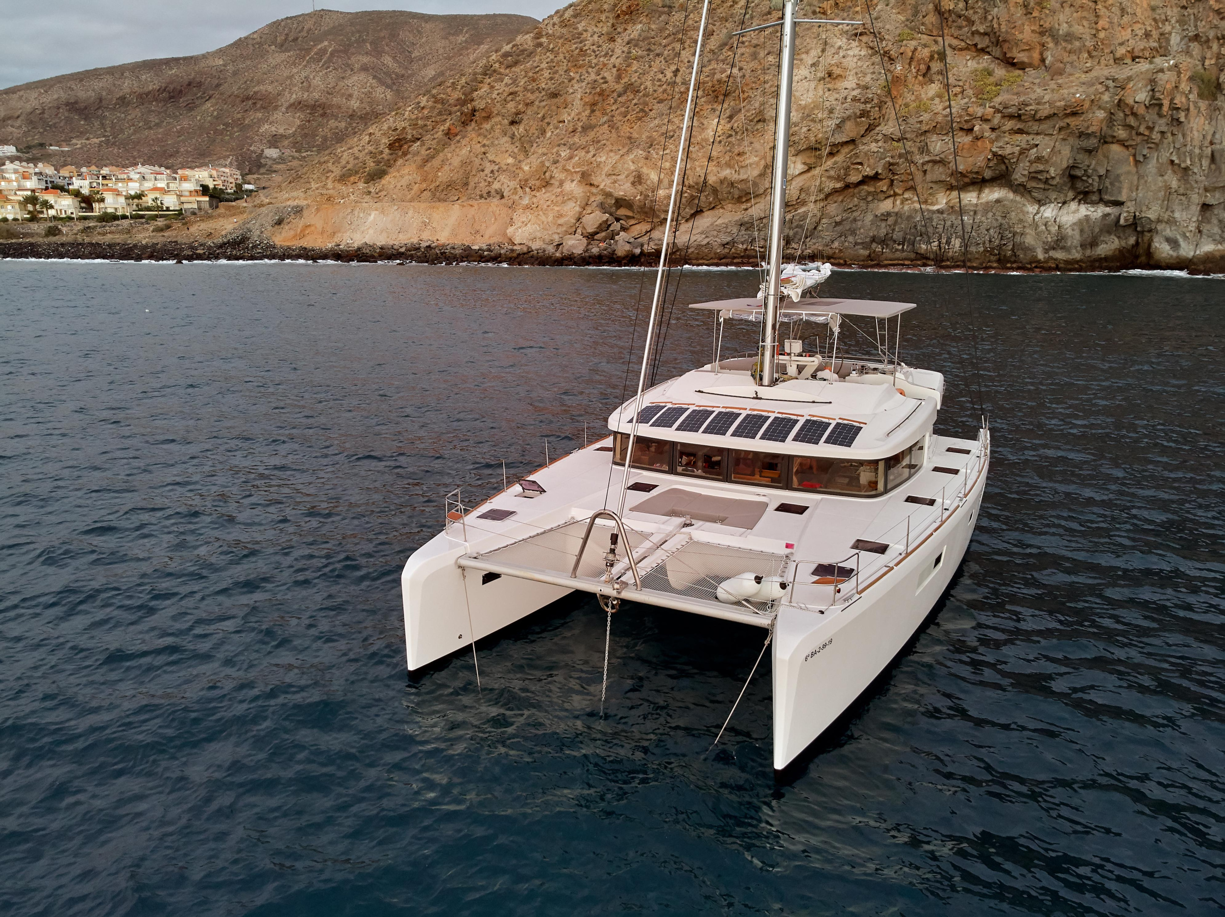 Photo #58 - Lagoon 52F (Neptuno) en Talamanca - 11182