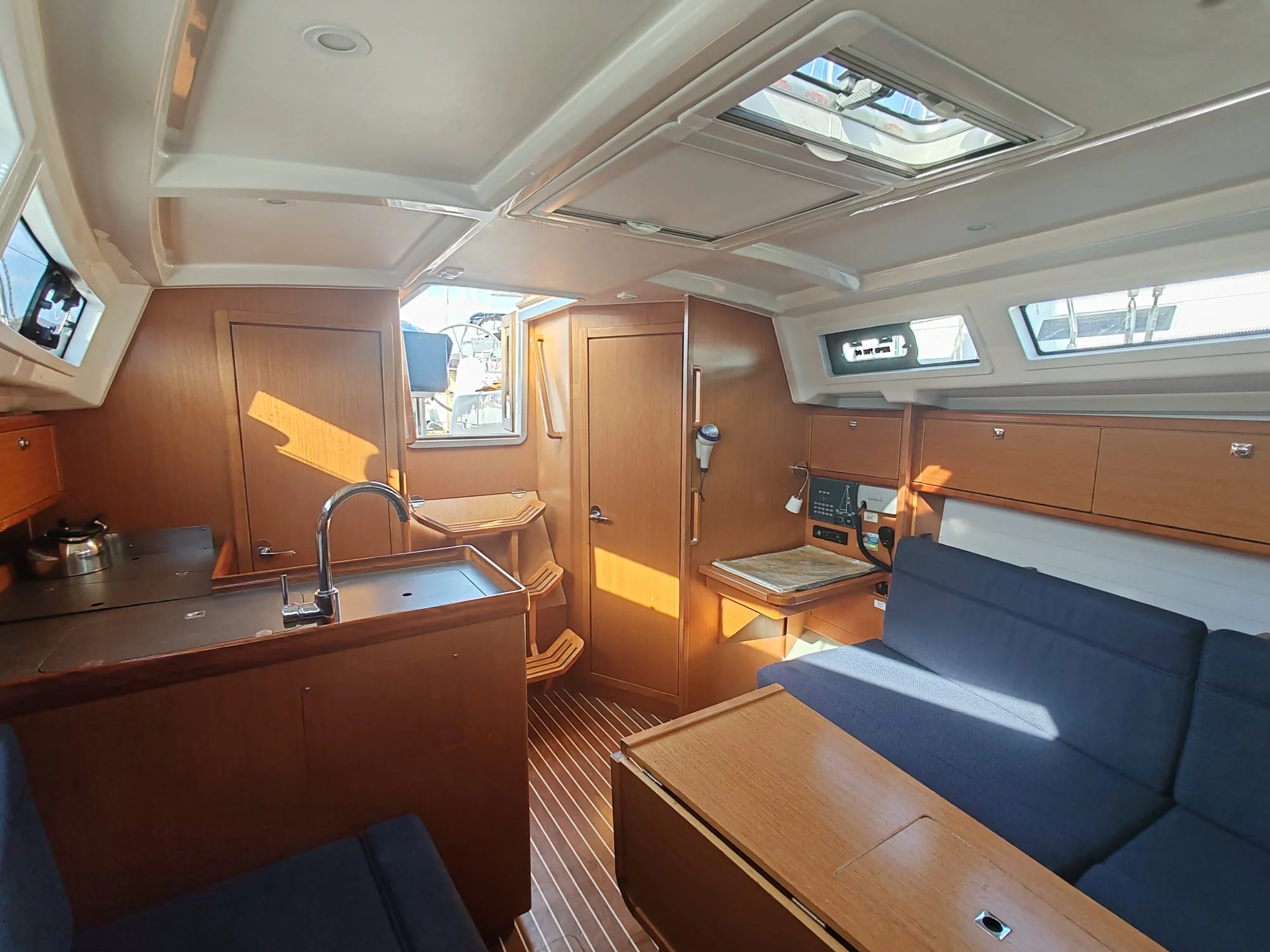 Bavaria Cruiser 34 (Tintilinić) Interior image - 6