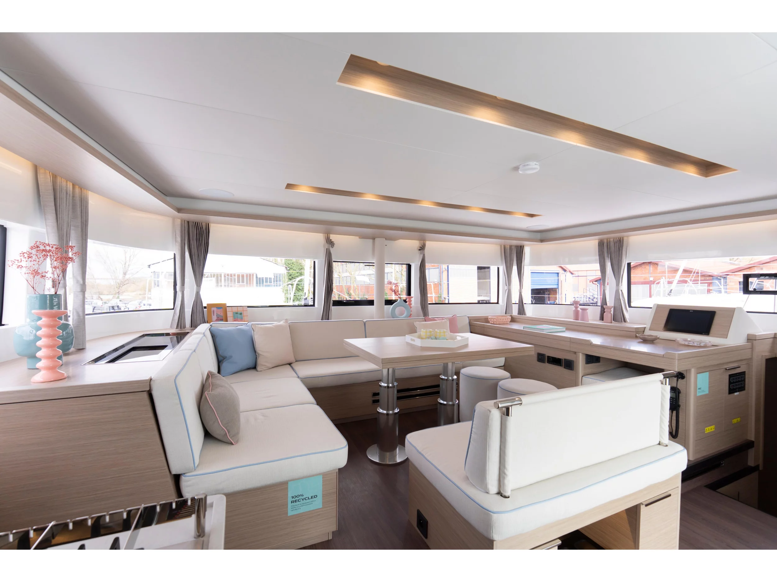 LAGOON 51 ICONIC (DEB ELLI) Interior image - 2
