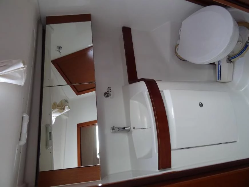Oceanis 40 (Arion/Refitted 2016) Toilet - 4