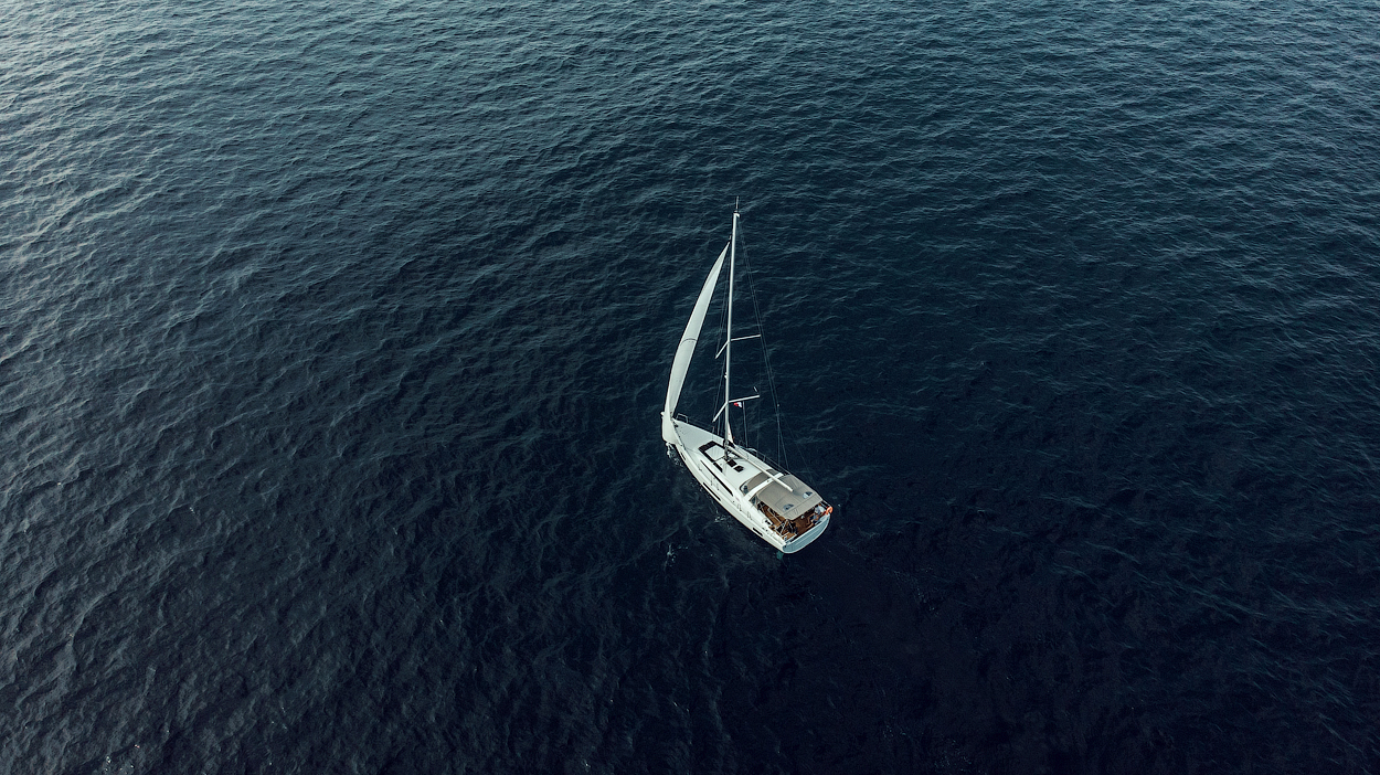 Photo #5 - Oceanis 46.1 (Kismee) in Talamanca - 10737