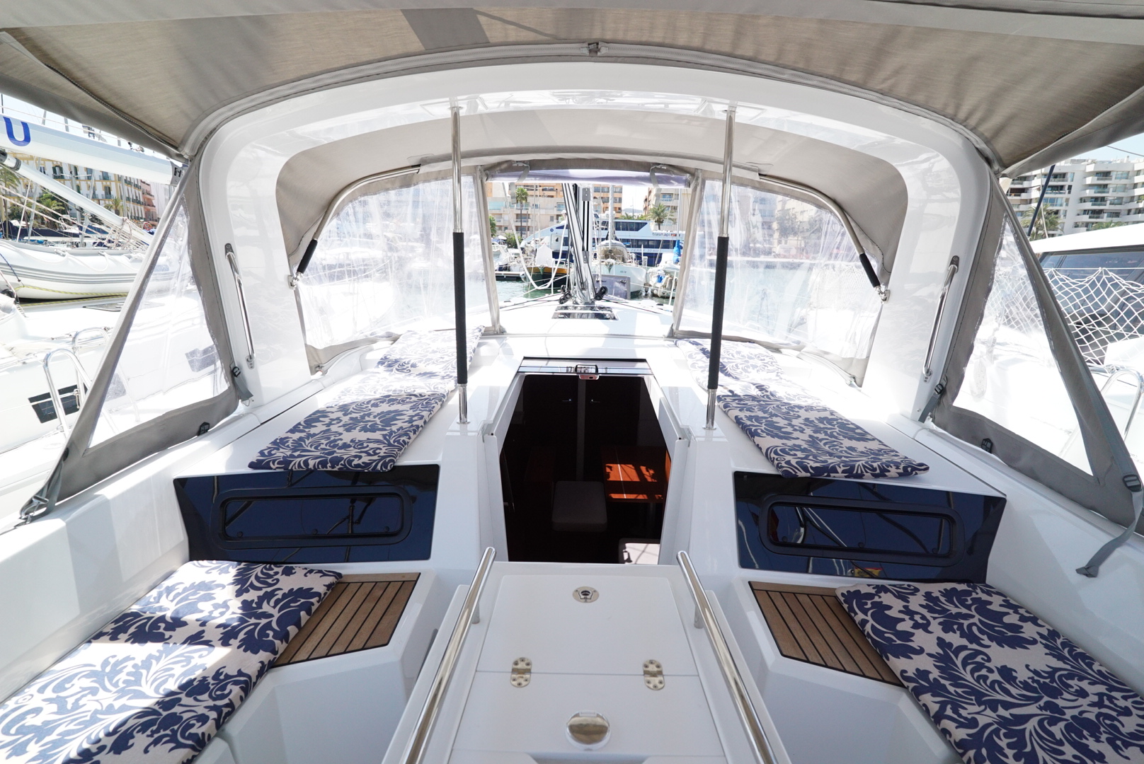 Photo #17 - Oceanis 46.1 (Kismee) in Talamanca - 10737