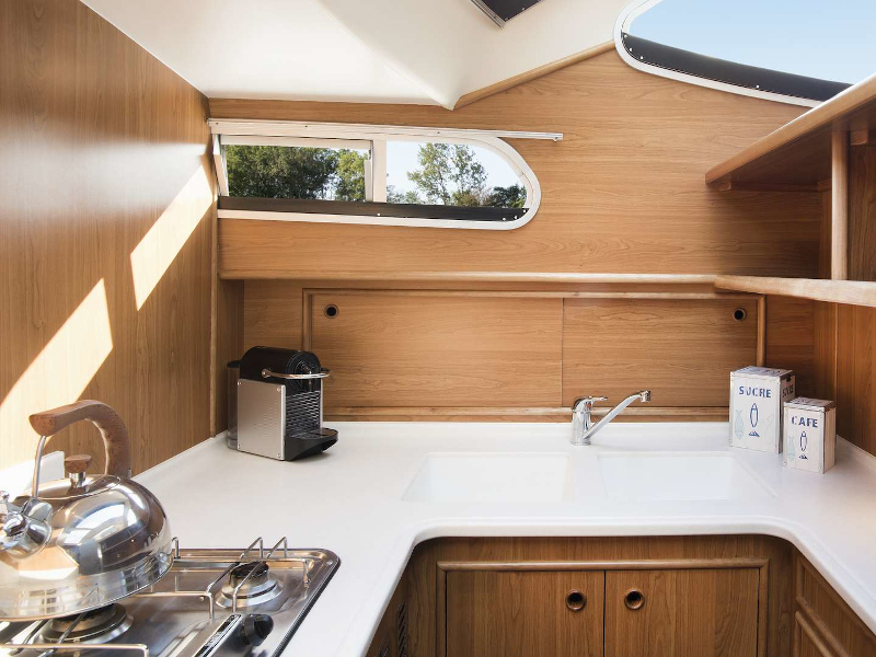 Photo #5 - Cruiser Premium 4/6 pers (E300-2) in Oud-Loosdrecht - 14694