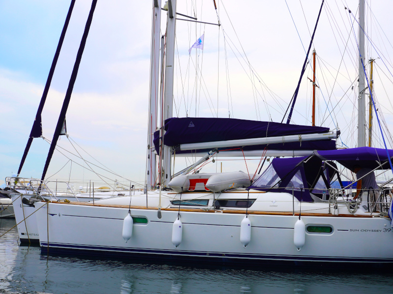 Photo #8 - Sun Odyssey 39i (Bookie Too) en Salamina - 14705