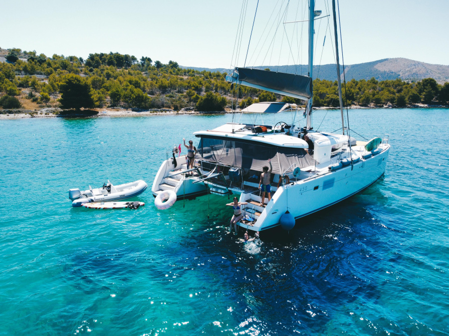Photo #7 - Lagoon 450 Fly (GREY GOOSE) en Marina - 11017