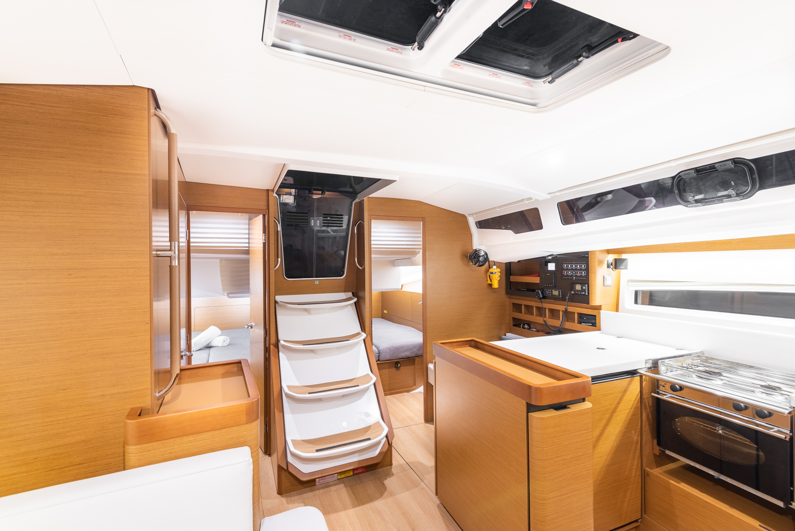 Photo #6 - Sun Odyssey 440 (Soulmates) in Lavrion - 11037