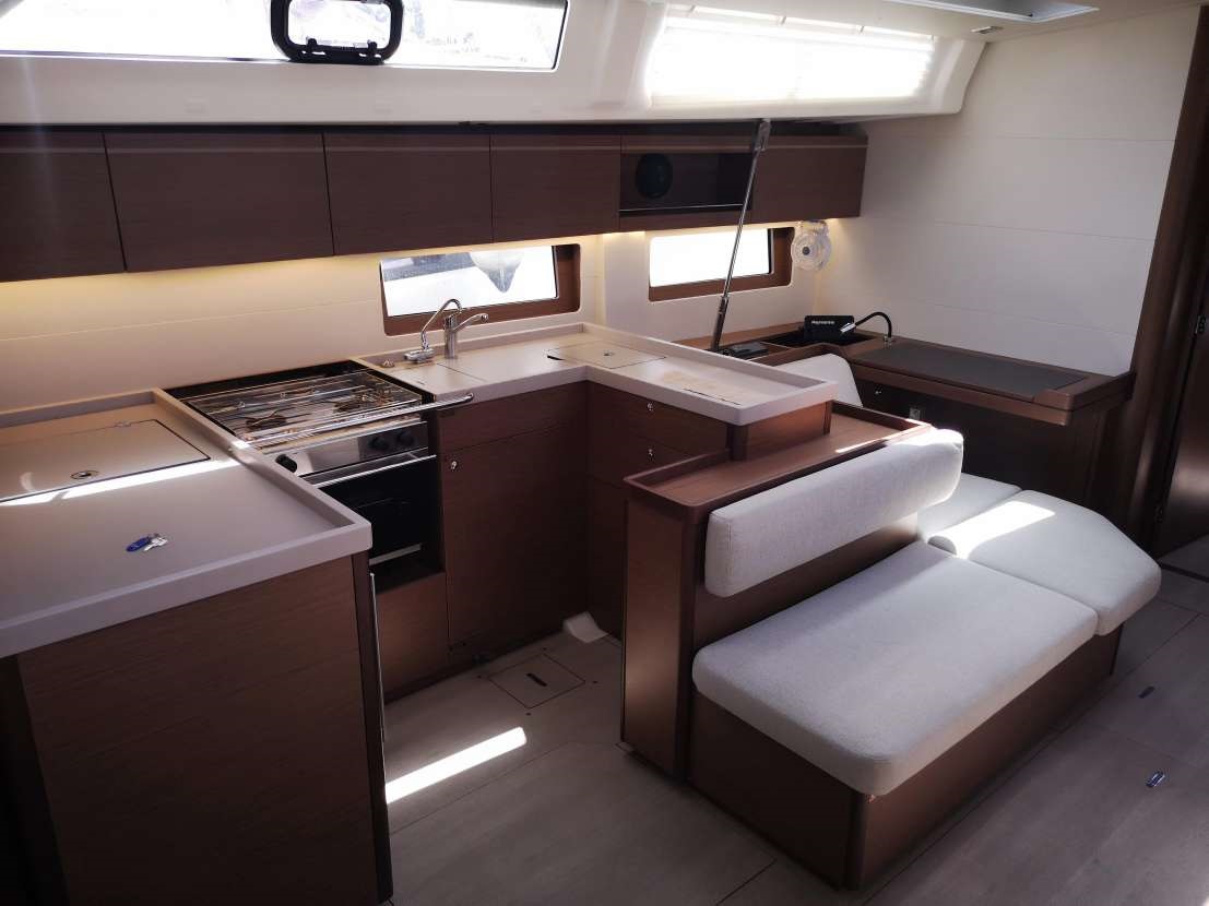 Photo #7 - Oceanis 51.1 - 6 Cabins (Forkys) in Preveza - 13369
