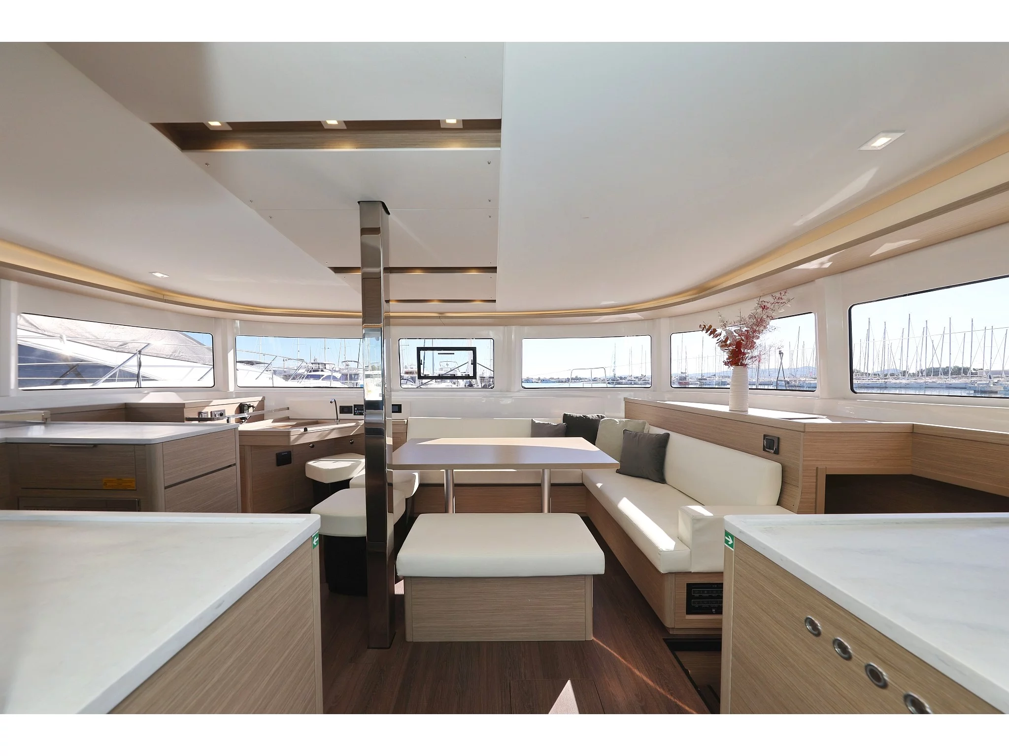 Lagoon 46 (MAGIC DREAM) Interior image - 65