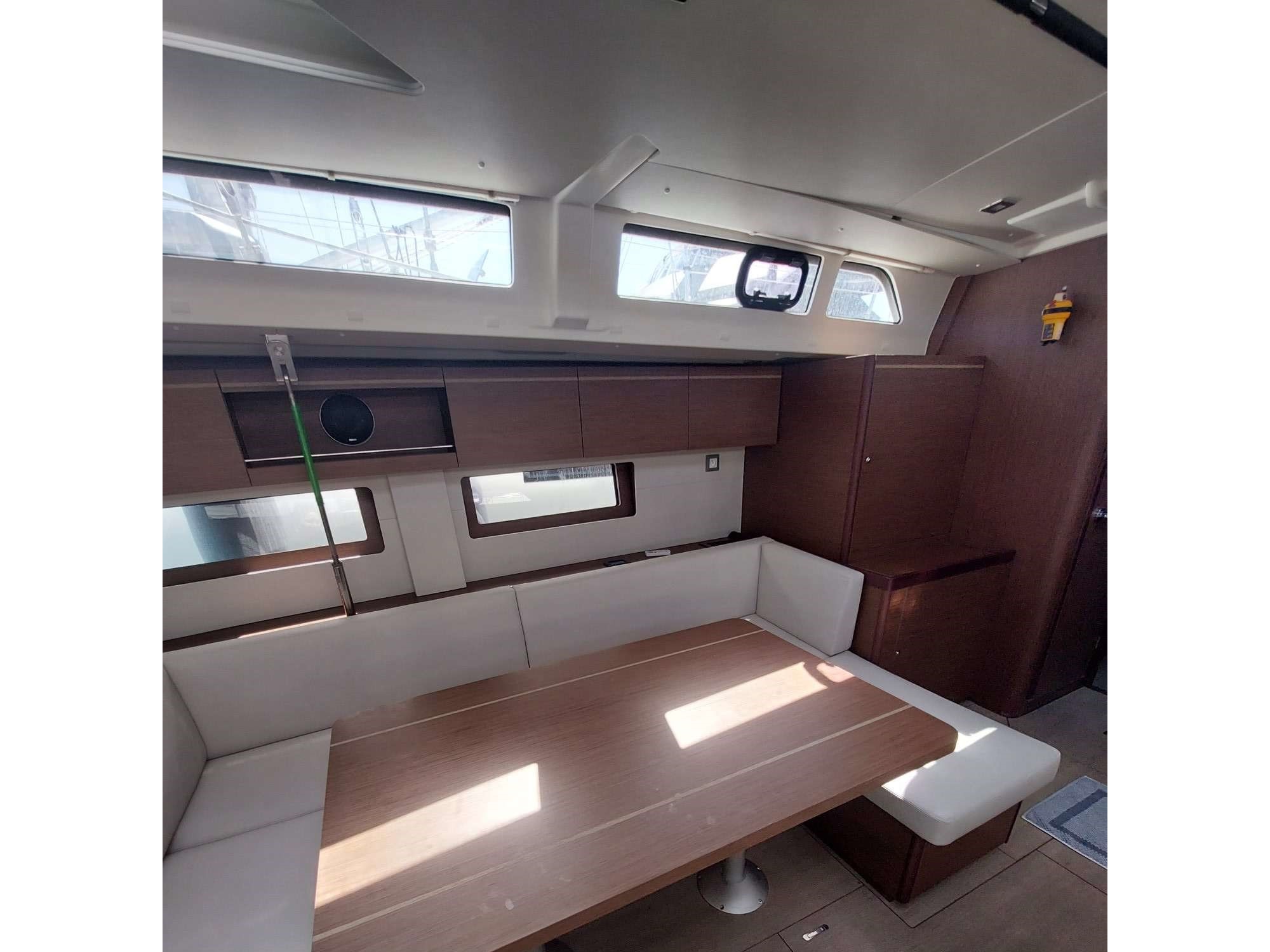 Photo #5 - Oceanis 51.1/ 3 cabins - owner's version (Ifestion) en Corfú - 13355