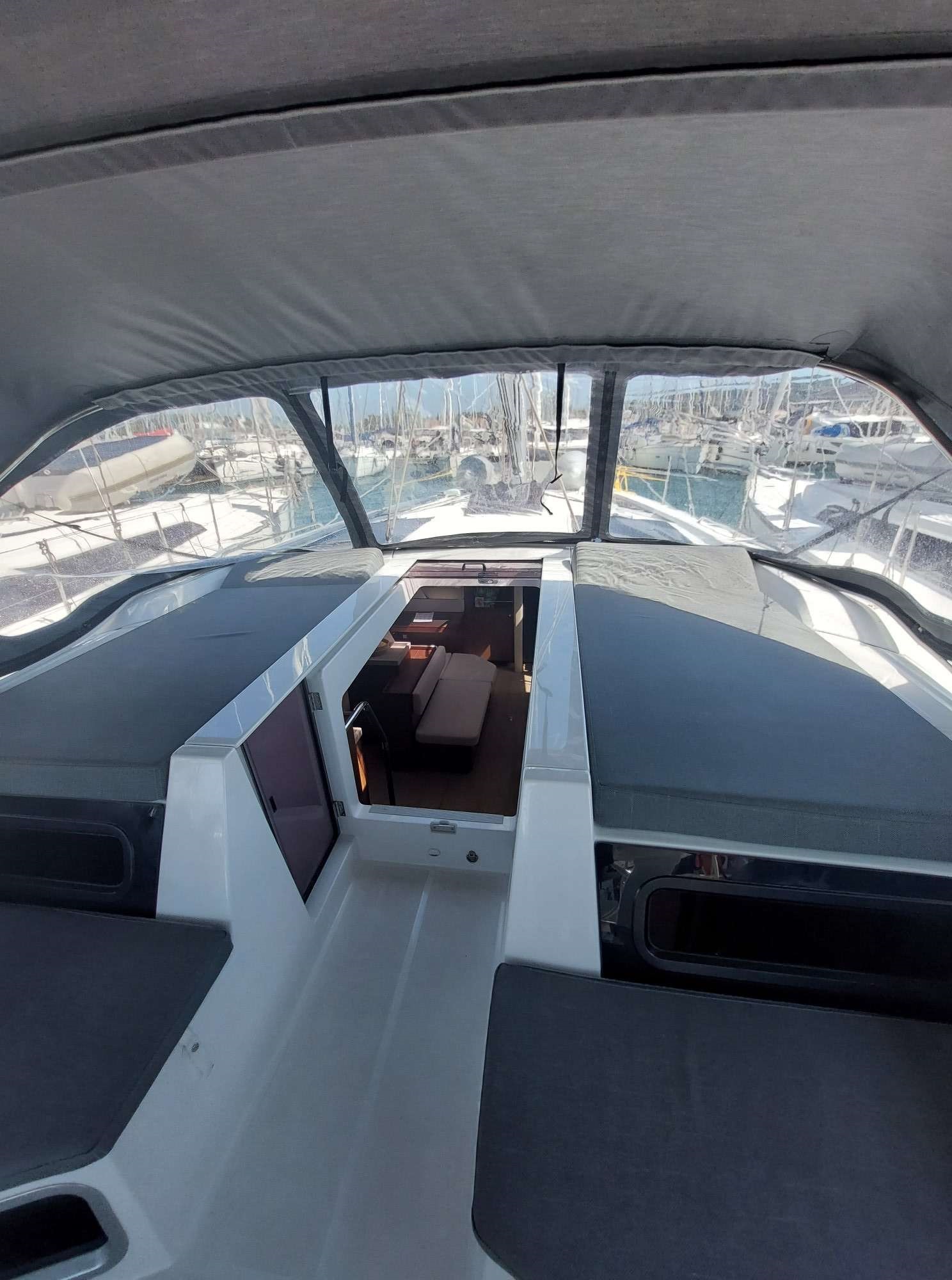 Photo #4 - Oceanis 51.1/ 3 cabins - owner's version (Ifestion) en Corfú - 13355