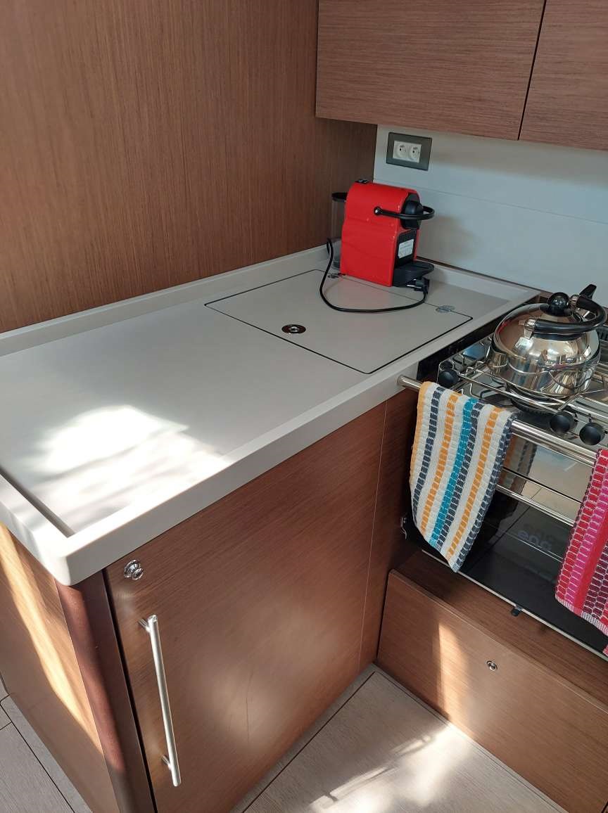 Photo #17 - Oceanis 51.1/ 3 cabins - owner's version (Ifestion) en Corfú - 13355