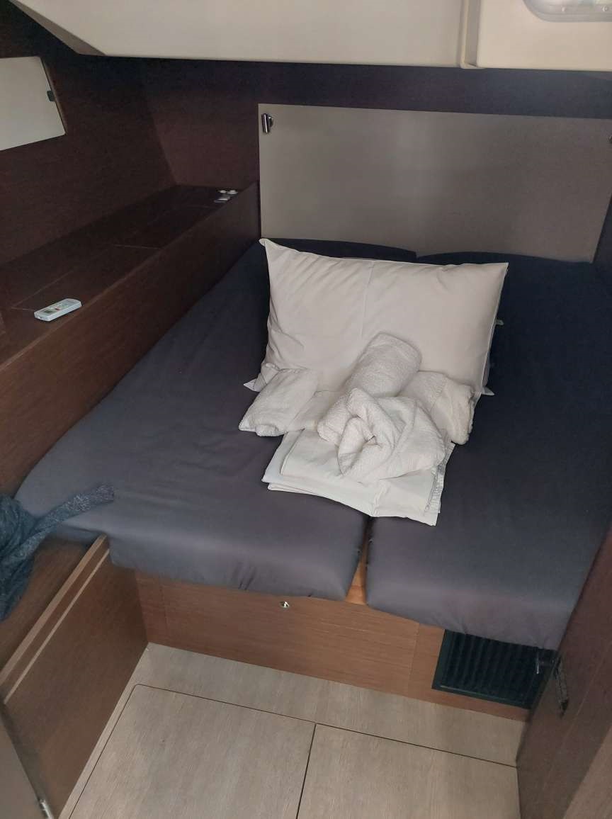 Photo #10 - Oceanis 51.1/ 3 cabins - owner's version (Ifestion) en Corfú - 13355