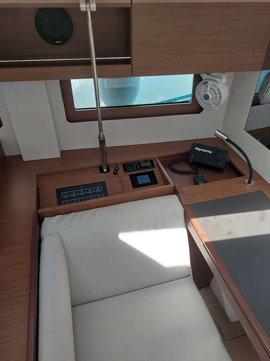 Photo #14 - Oceanis 51.1 - 6 Cabins (Omiros) in Corfu - 13418