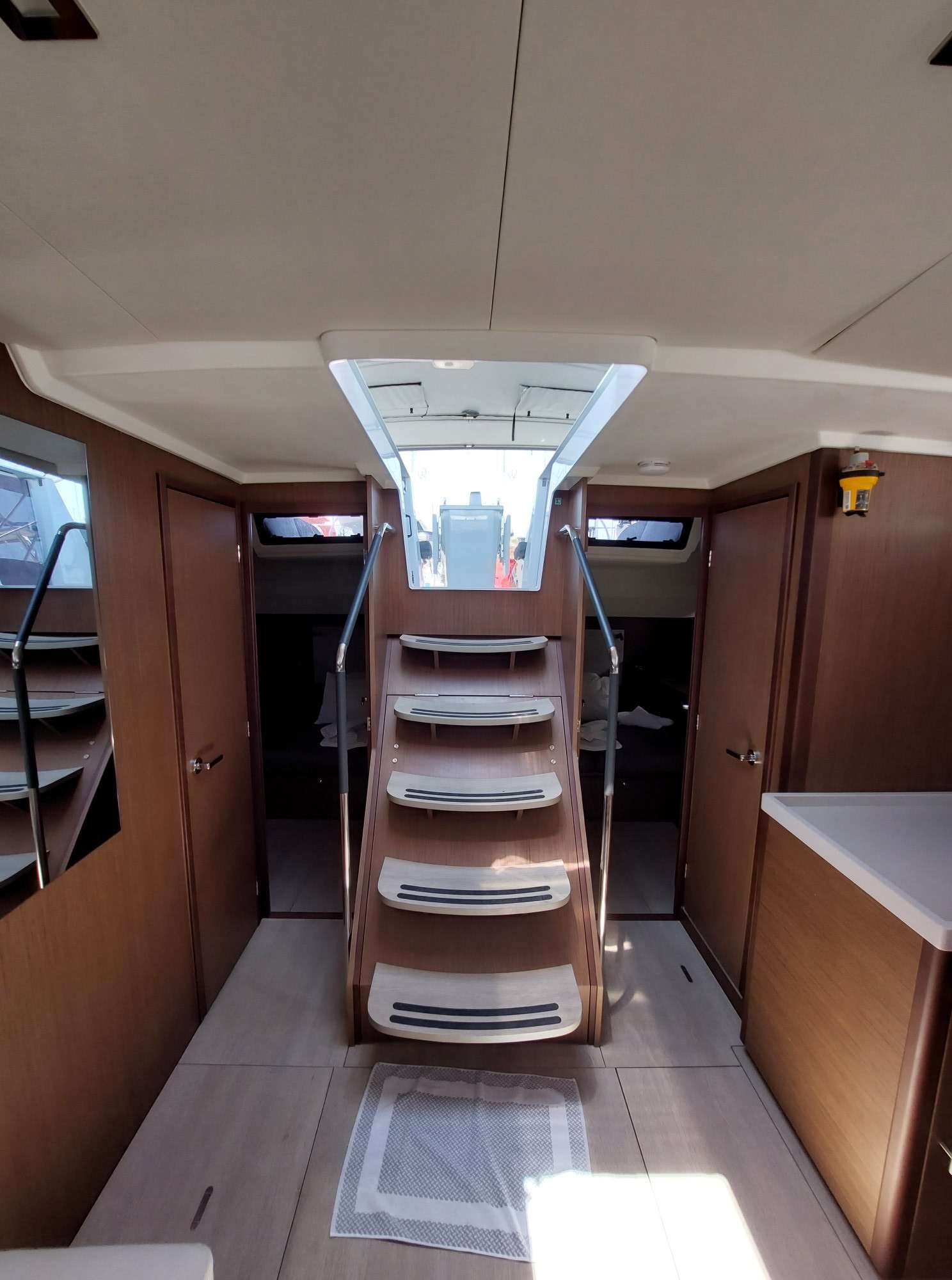 Photo #12 - Oceanis 51.1 - 6 Cabins (Omiros) in Corfu - 13418