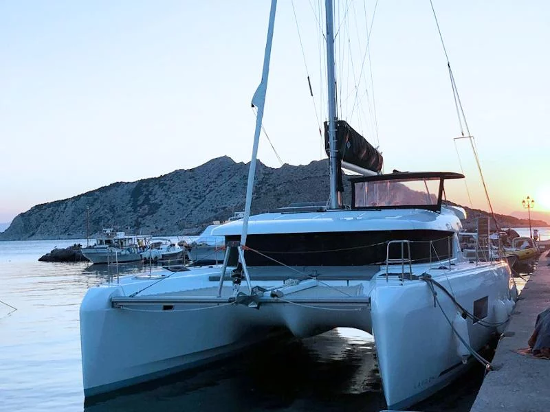 Lagoon 42 (ALEXANDROS (generator, air condition, watermaker, 1 SUP free of charge))  - 1