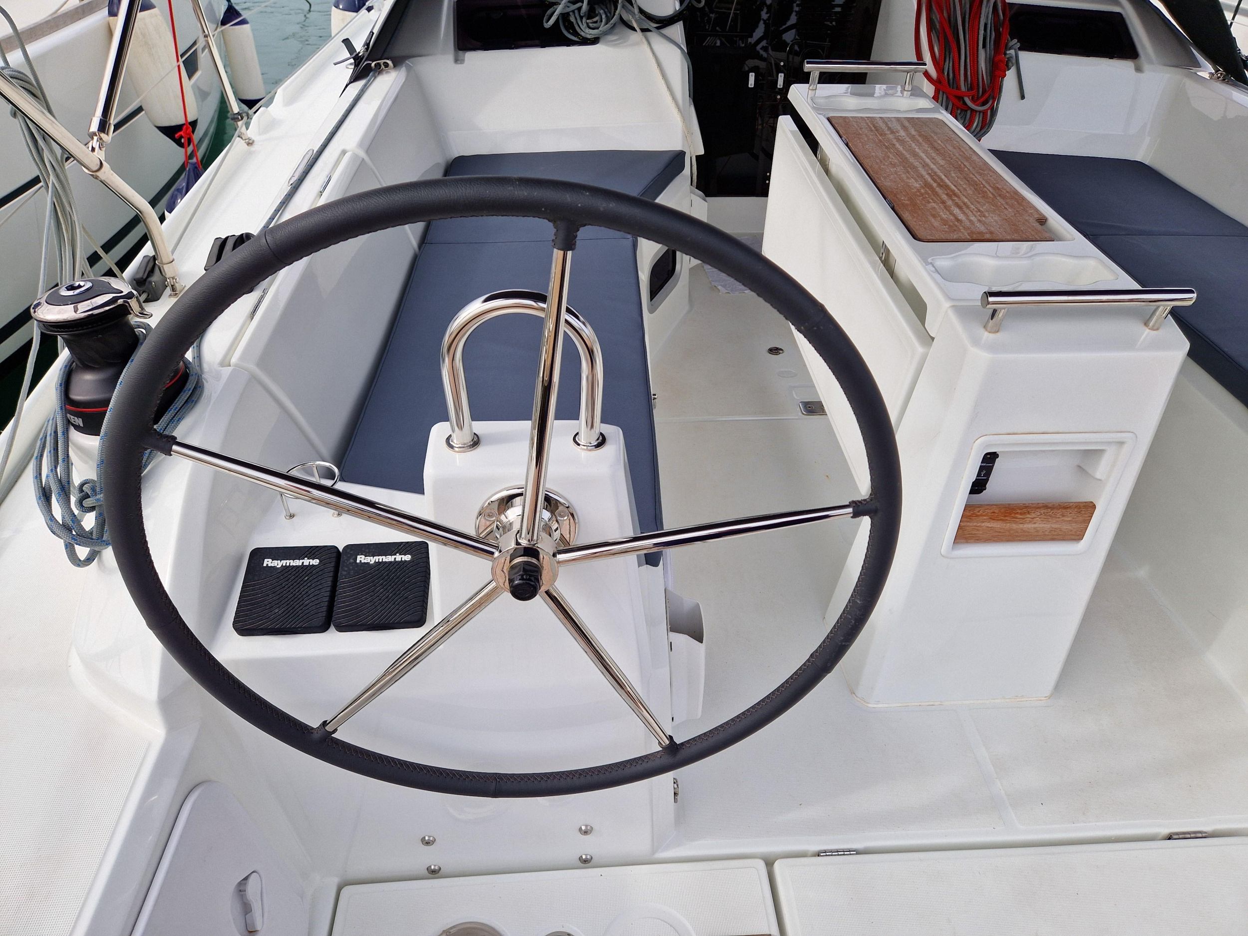 Photo #10 - Oceanis 34.1 (Navicela) en Krk - 15226