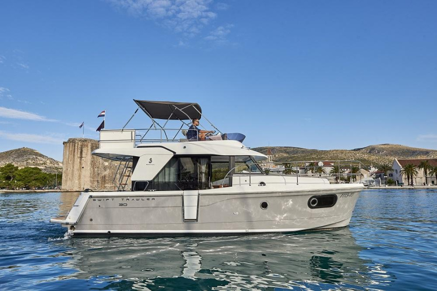 Photo #6 - Beneteau Swift Trawler 30 (Odysseus) in Trogir - 11752