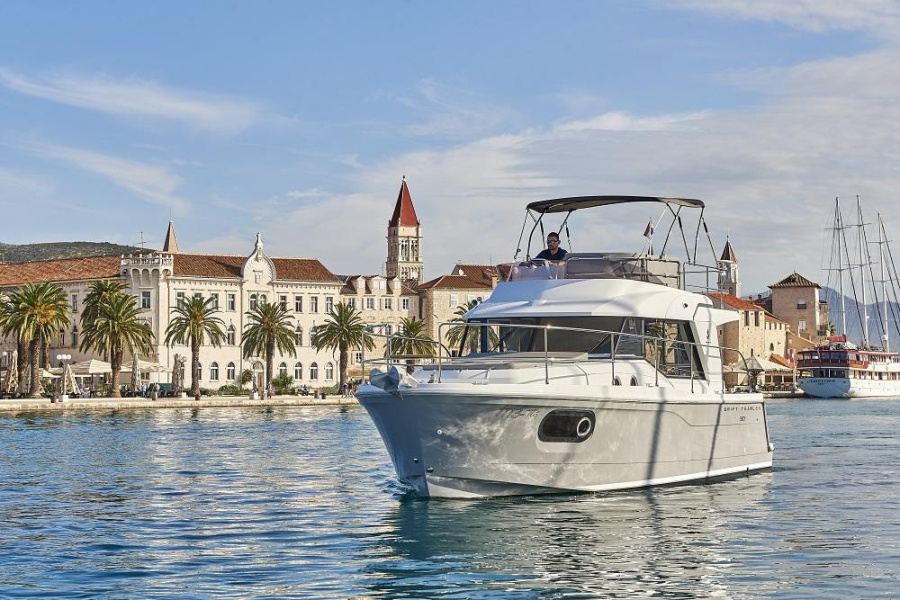 Photo #15 - Beneteau Swift Trawler 30 (Odysseus) in Trogir - 11752