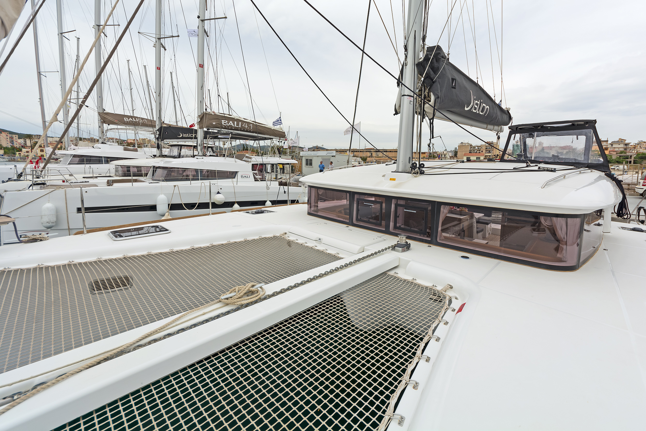 Photo #7 - Lagoon 400S2 (Libre) in Lavrion - 6222