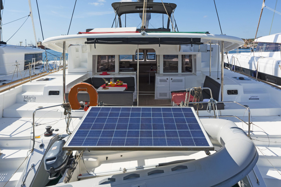 Photo #8 - Lagoon 450 Fly & GEN (Maria) in Lavrion - 6218