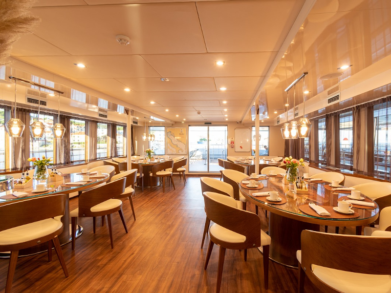 Photo #13 - Motoryacht YOLO (Yolo) en Split - 15051