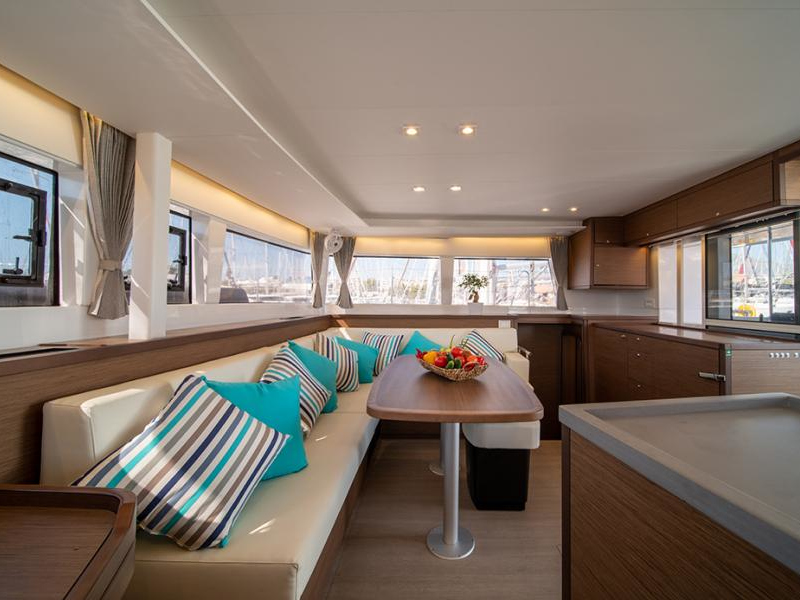 Photo #8 - Lagoon 450 Flybridge (ANNIE) en Atenas - 13717
