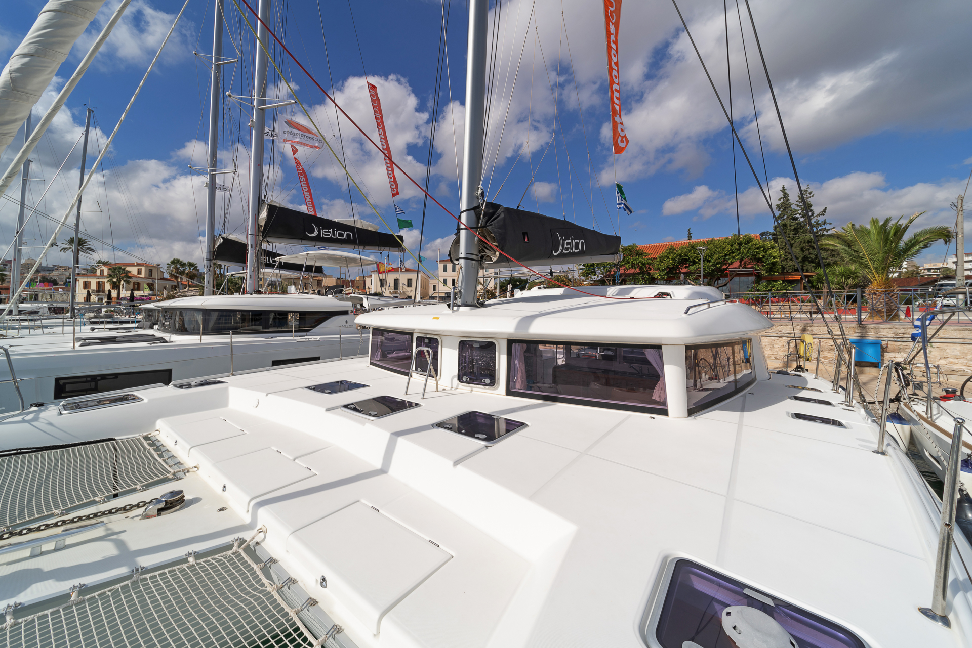 Photo #11 - Lagoon 421 - GEN (Silverstar II) in Lavrion - 14377