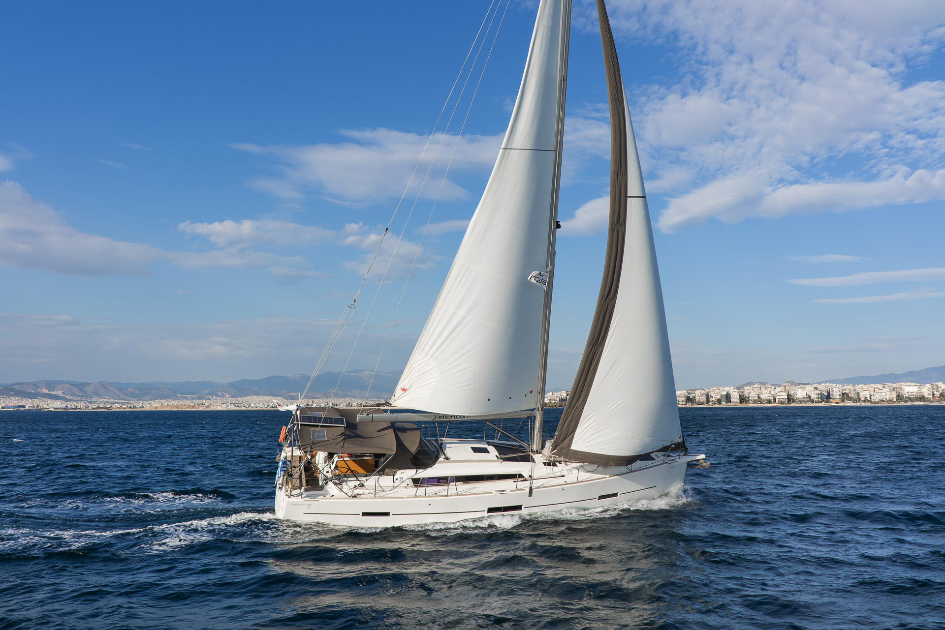 Photo #10 - Dufour 460 Grand Large (Vanilla) in Atene - 17176