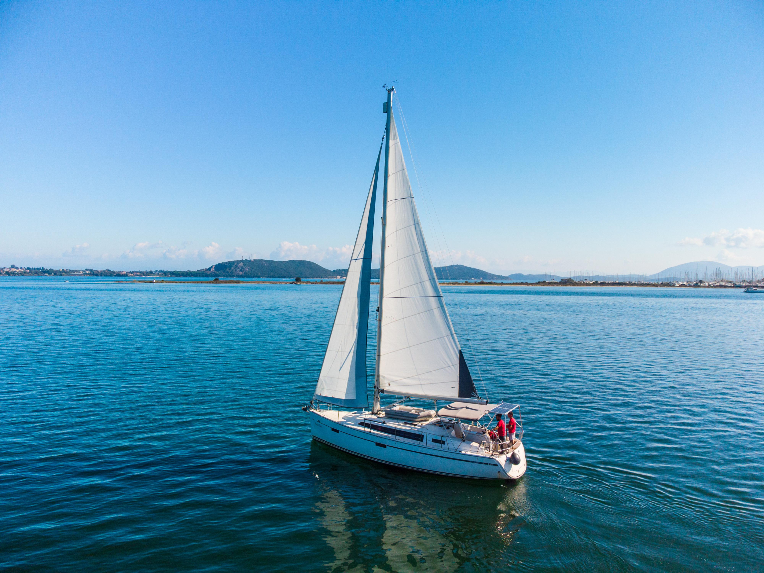 Photo #4 - Bavaria 37 Cruiser (Happy Jack) in Preveza - 13849