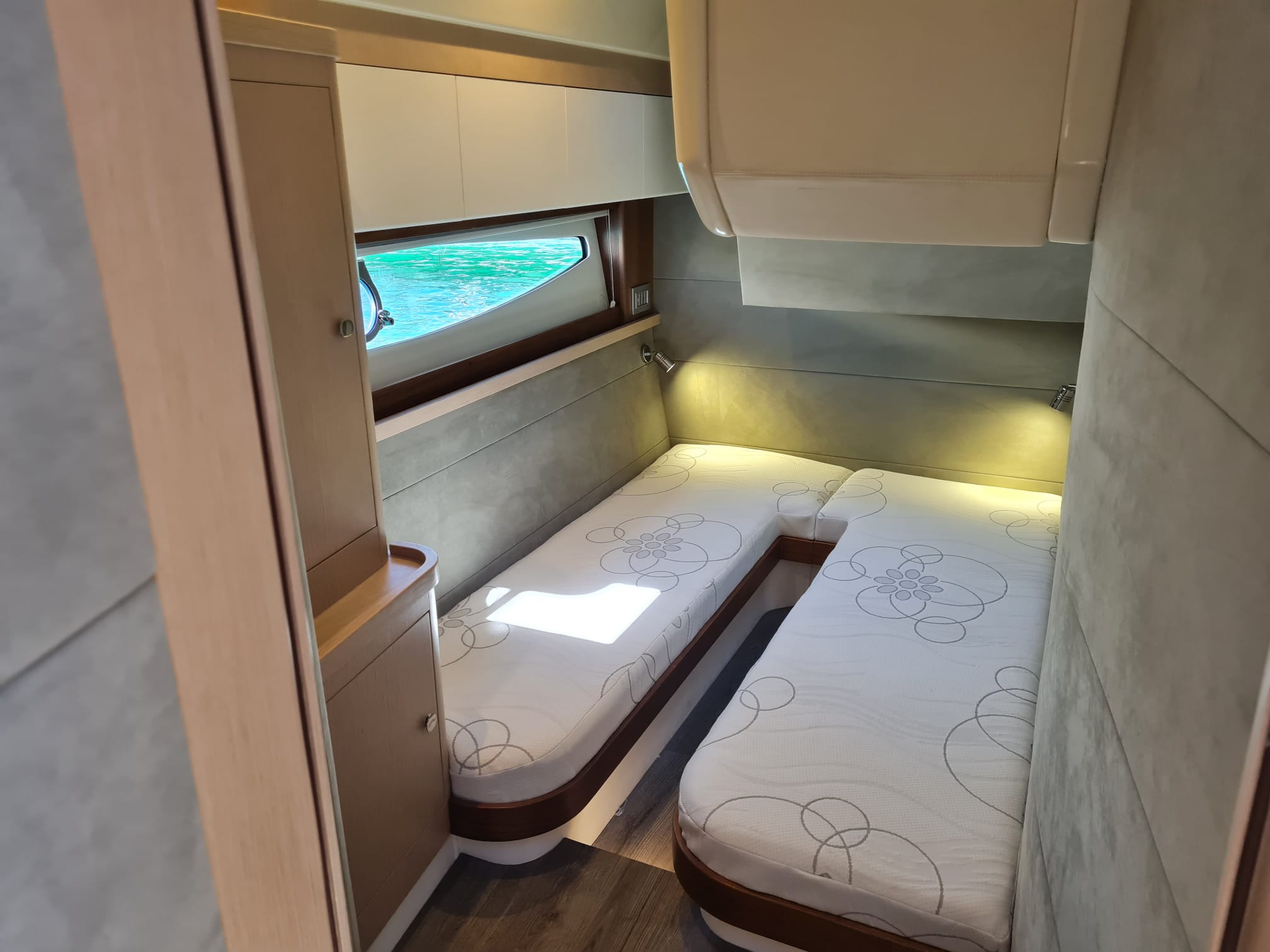 Photo #6 - Focus Power 44 Hard Top (Boha) en Sukosan - 15237