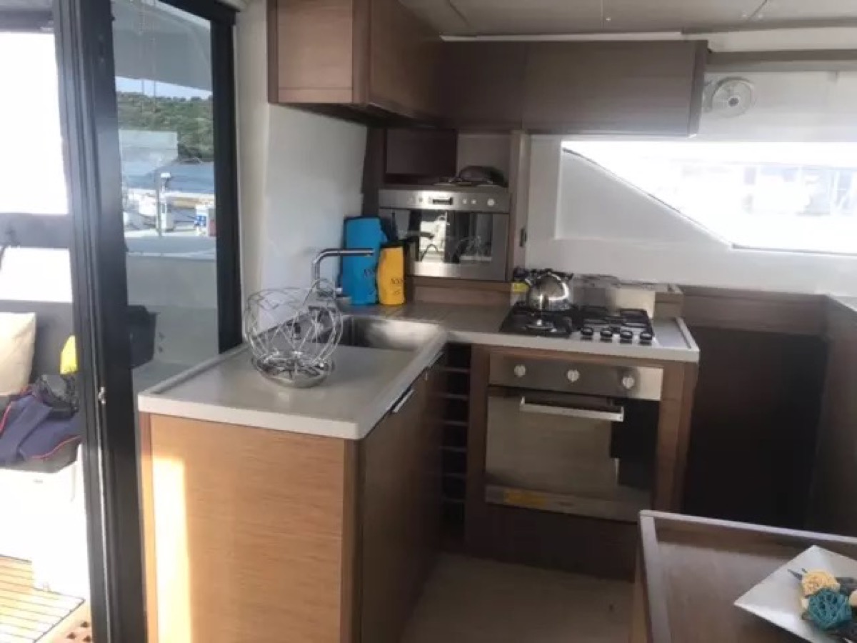 Photo #26 - Lagoon 50 (Baten Kaitos II (, WM, , Tender Lift, Inverter)) in Salerno - 11510