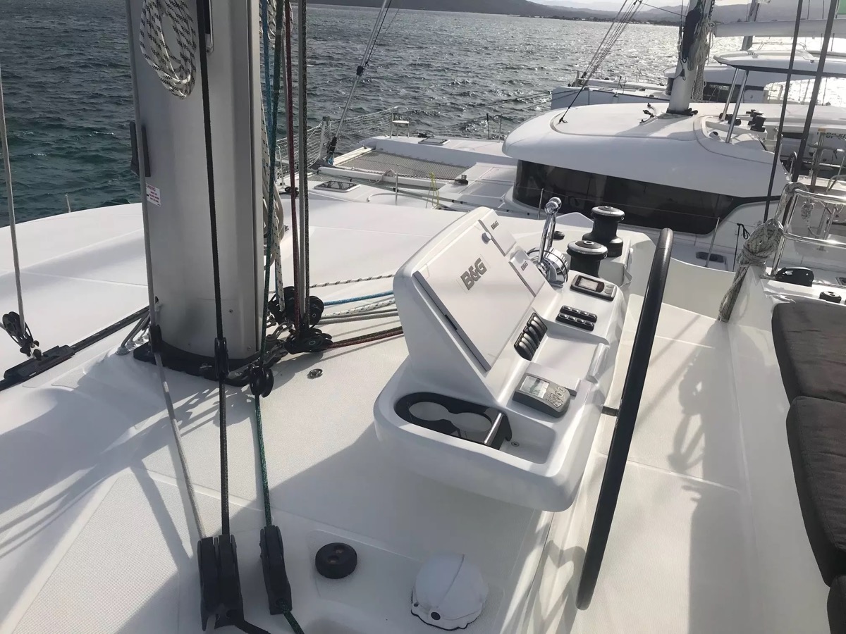 Photo #5 - Lagoon 50 (Baten Kaitos II (, WM, , Tender Lift, Inverter)) in Salerno - 11510