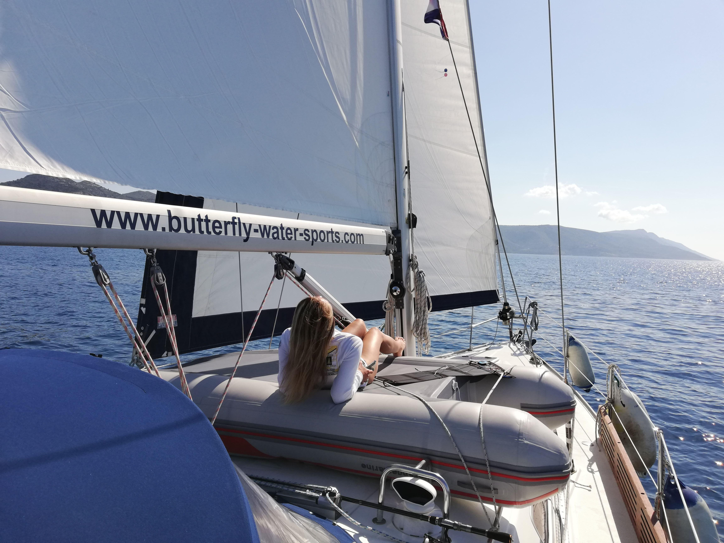 Photo #13 - Bavaria 40 Cruiser ("LADY BUTTERFLY") en Tucepi - 15350