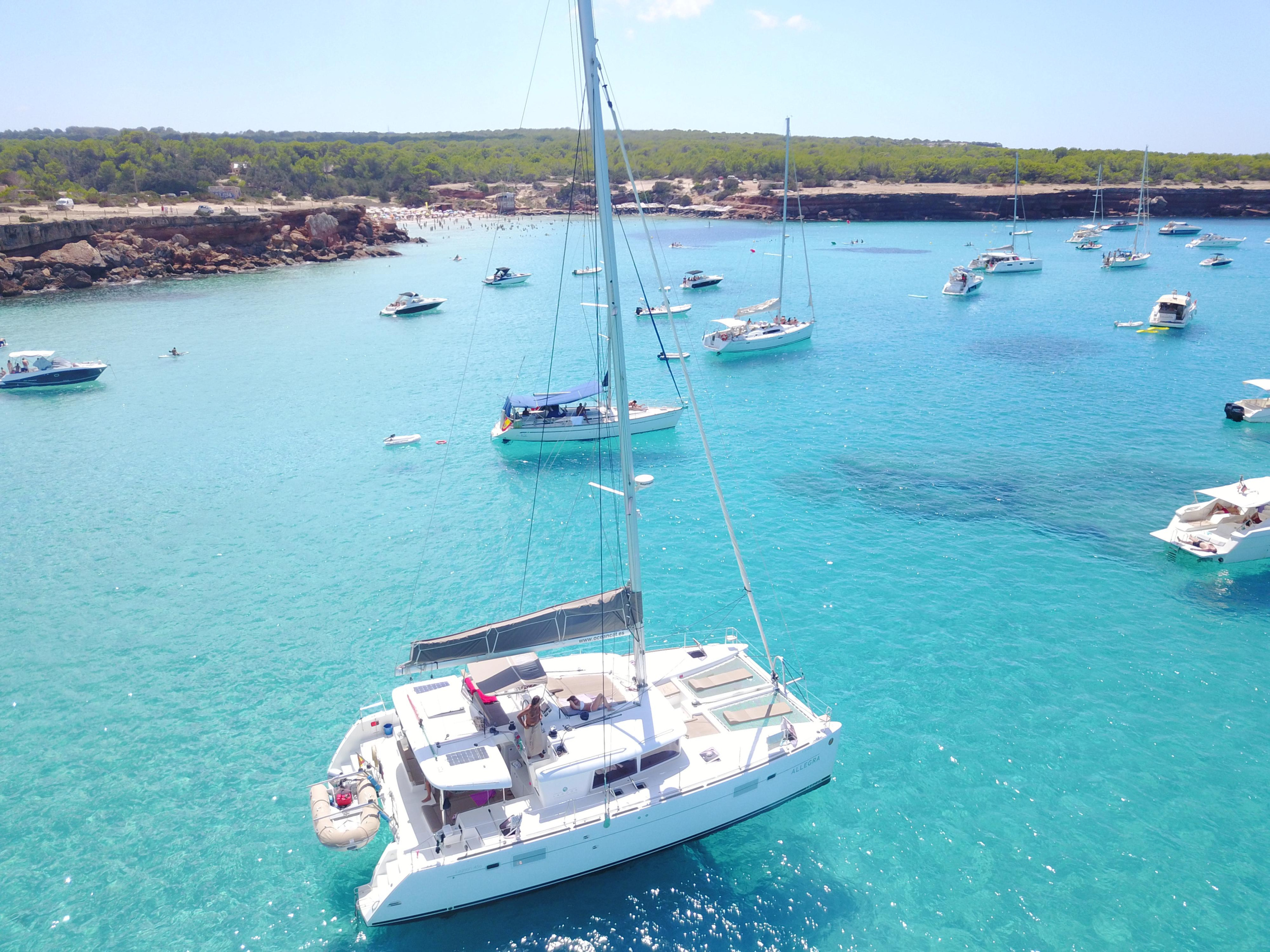 Photo #6 - Lagoon 450F (REFIT 2025) (Allegra) in Sant Antoni de Portmany - 16755