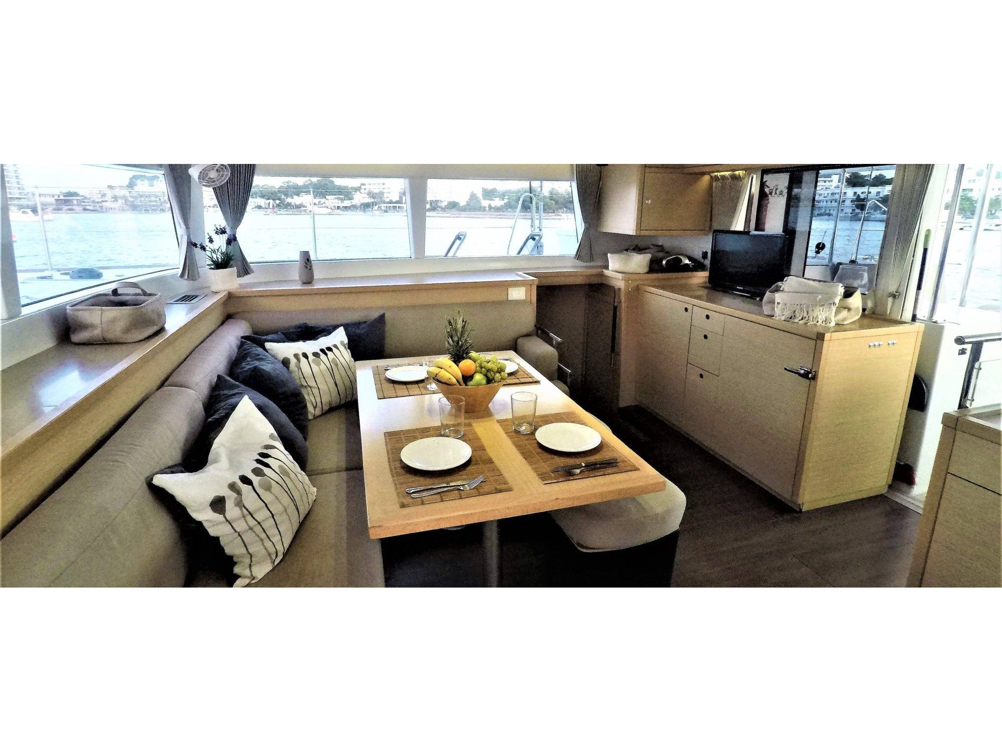 Photo #10 - Lagoon 450F (REFIT 2025) (Allegra) in Sant Antoni de Portmany - 16755