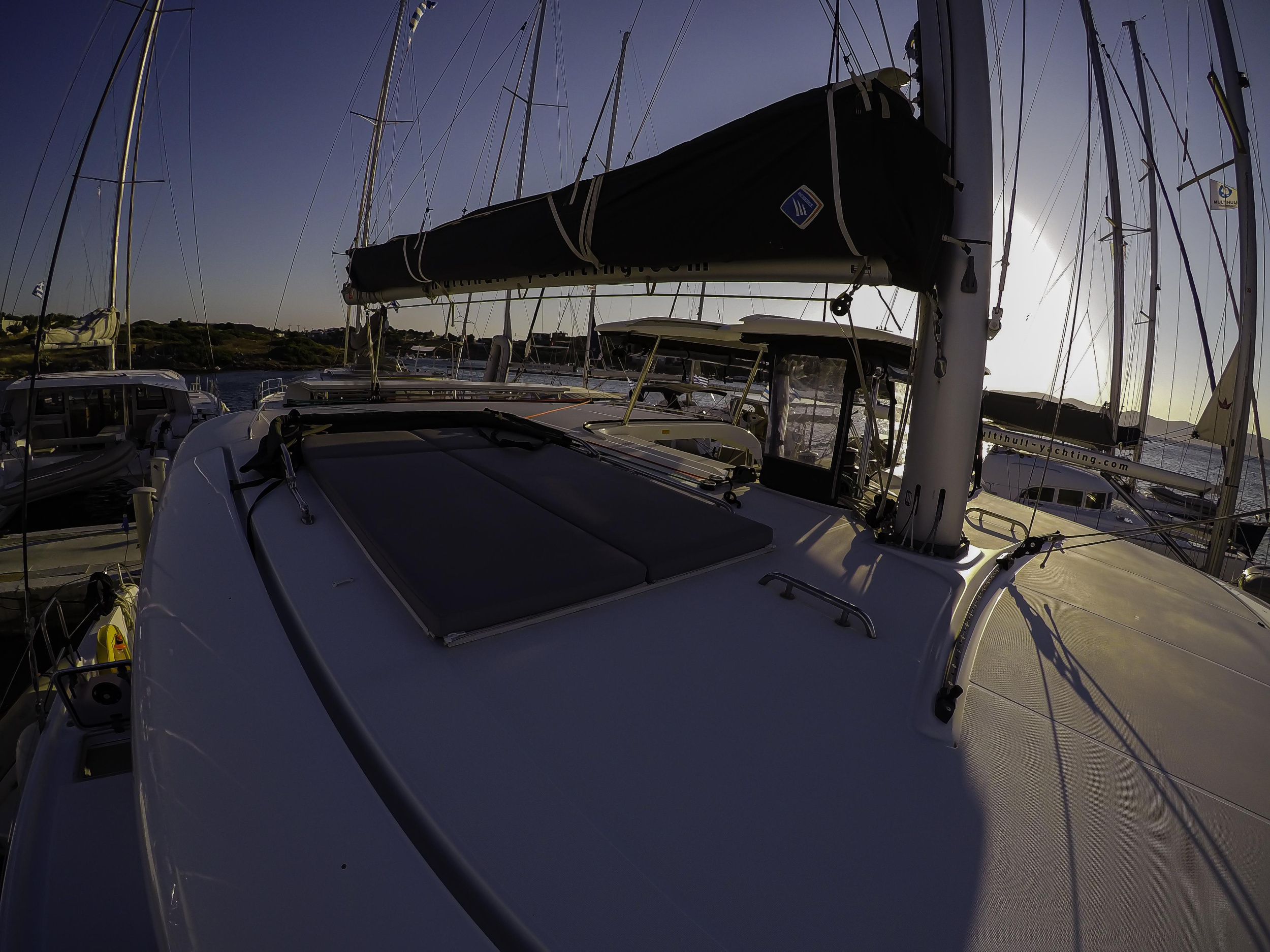 Photo #4 - Lagoon 42 (Chamotte) in Lavrion - 12099