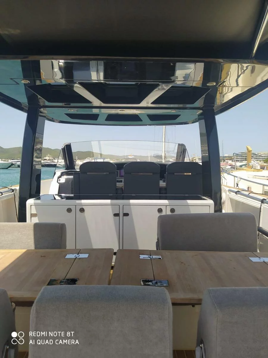 Fjord 44 Open (MEDCAT68 Available for daily charter only - From 10:00 to 20:00 - 0 night)  - 27