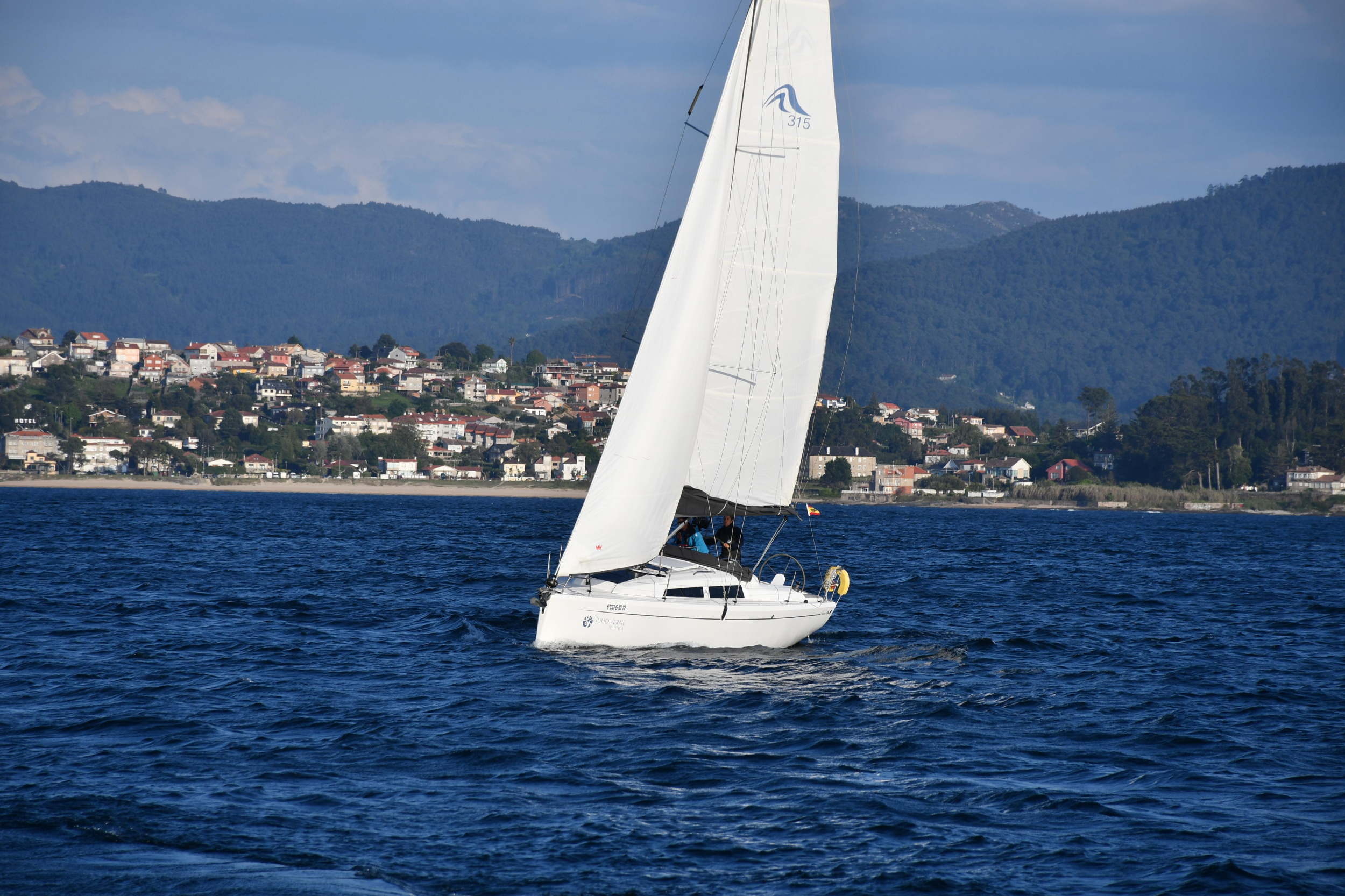 Photo #19 - Hanse 315 (Nautilus) in Baiona - 17110