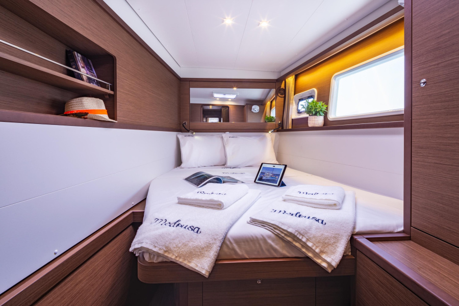Photo #15 - Lagoon 450 Flybridge (Medousa) en Lavrion - 12206